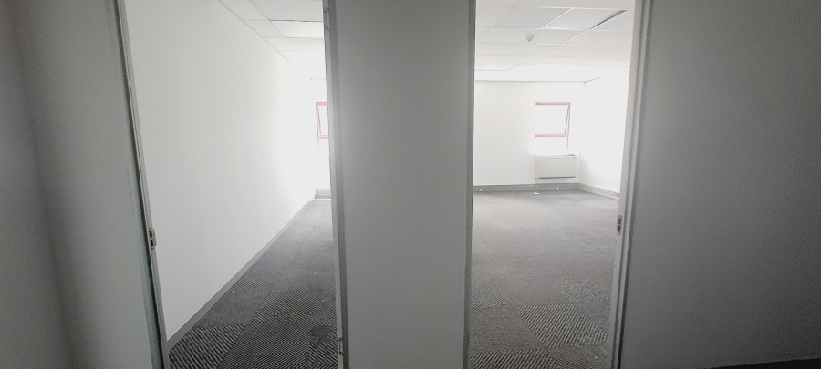 To Let commercial Property for Rent in Bo Oakdale Western Cape